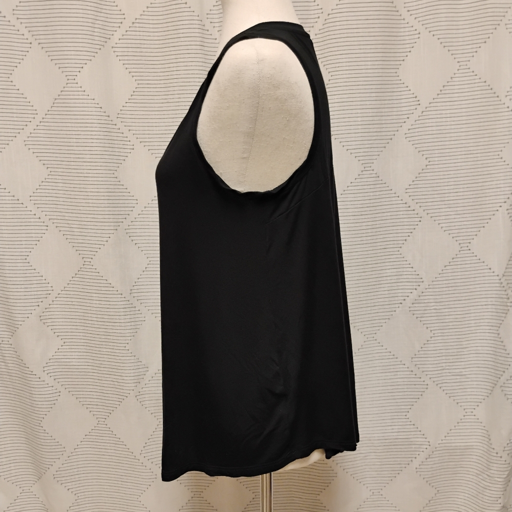 Time And Tru Women's Black Sleeveless V-Neck Tank Top Rayon Blend Size Medium 8 - Picture 3 of 9